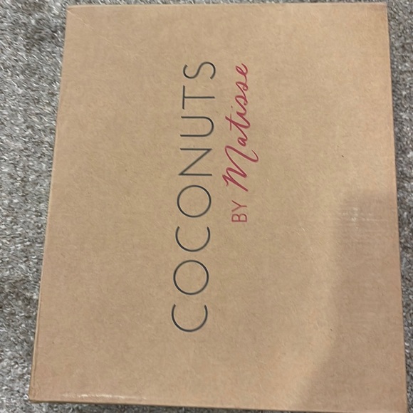 Coconuts by Matisse booties. - Picture 3 of 5